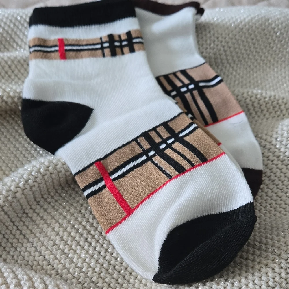 2 Pr Unisex Designer Inspired  White and Tan Socks w/blk And Brwn Toes New